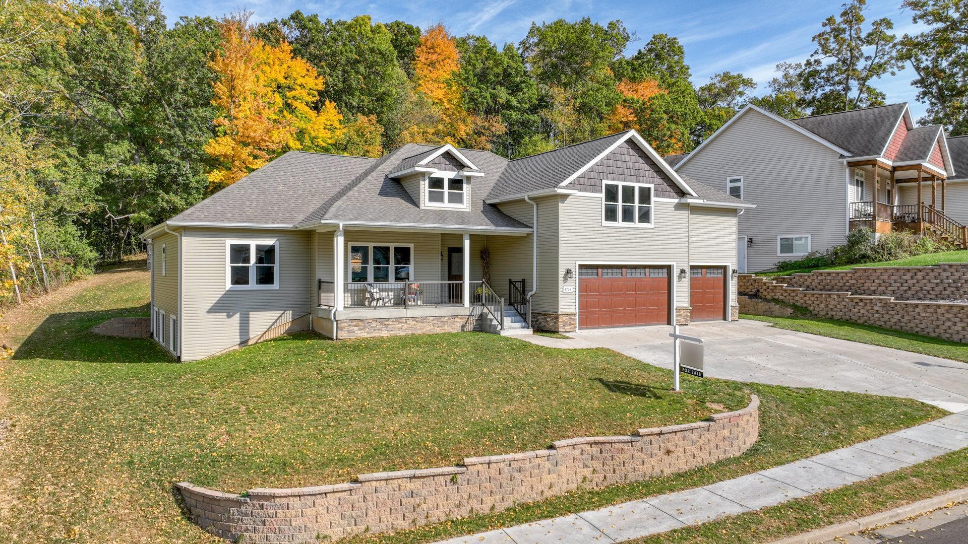 4715 Oakwood Hills Parkway, Eau Claire, Wisconsin image 1