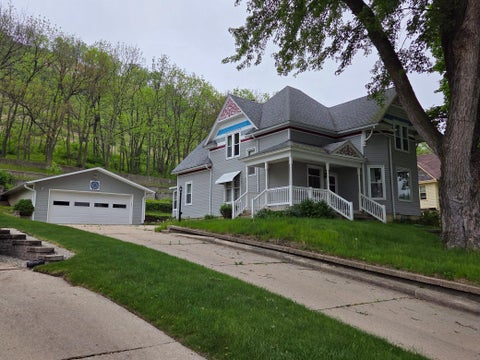 Homes For Sale - 401 W Stevens Avenue<br/> Fillmore County, Rushford, MN 55971