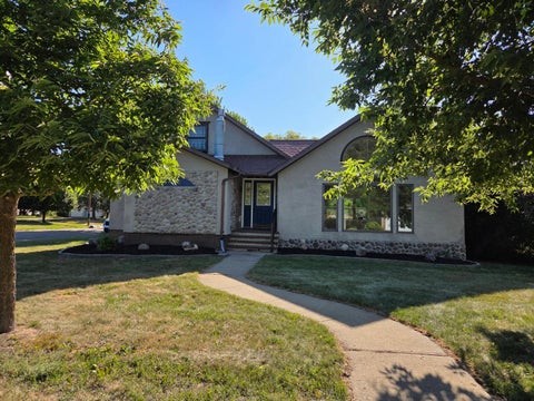Homes For Sale - 610 6th Street<br/> Forman, ND 58032