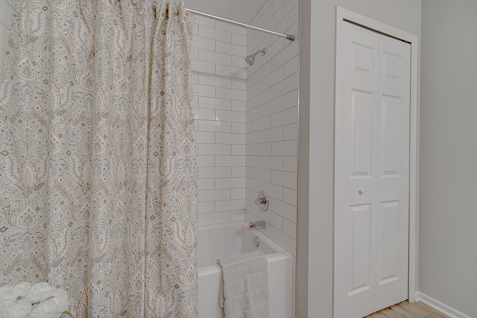 11244 Isanti Court, Minneapolis, Minnesota image 25