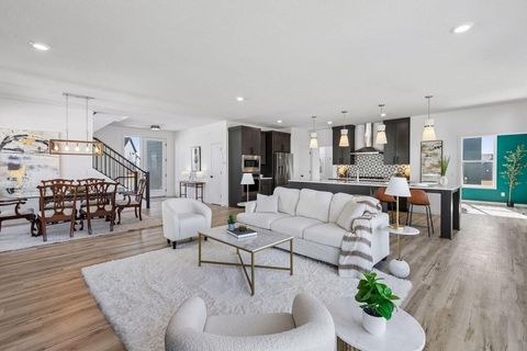 Homes For Sale - 5028 Airlake Draw<br/> Woodbury, MN 55129