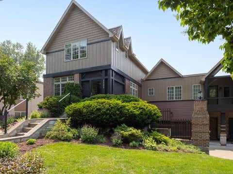 Townhouse For Sale - 1385 Eustis Street<br/> Ramsey County, Saint Paul, MN 55108