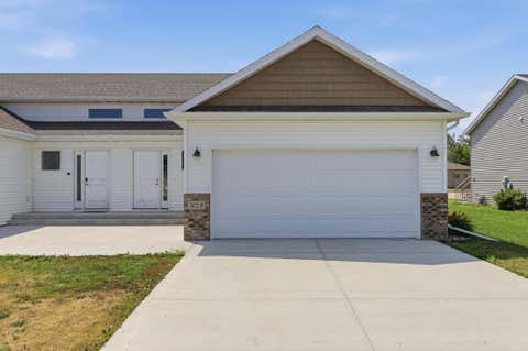 Homes For Sale - 303B Torontos Court<br/> Hillsboro, ND 58045