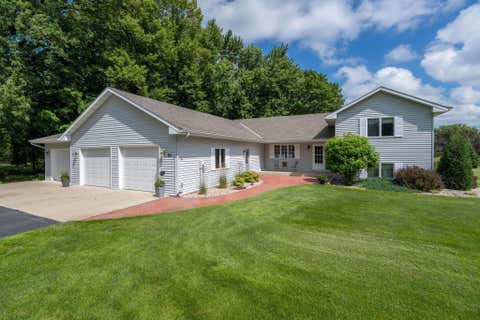 Homes For Sale - 80 Canterbury Court<br/> Mankato, MN 56001
