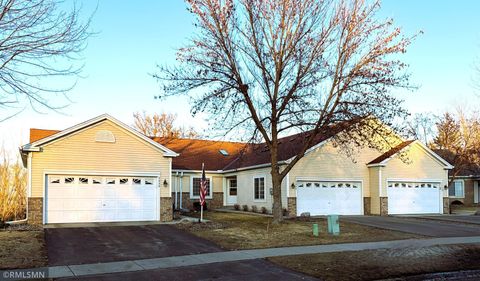 Townhouse For Sale - 9046 Preserve Trail<br/> Savage, MN 55378