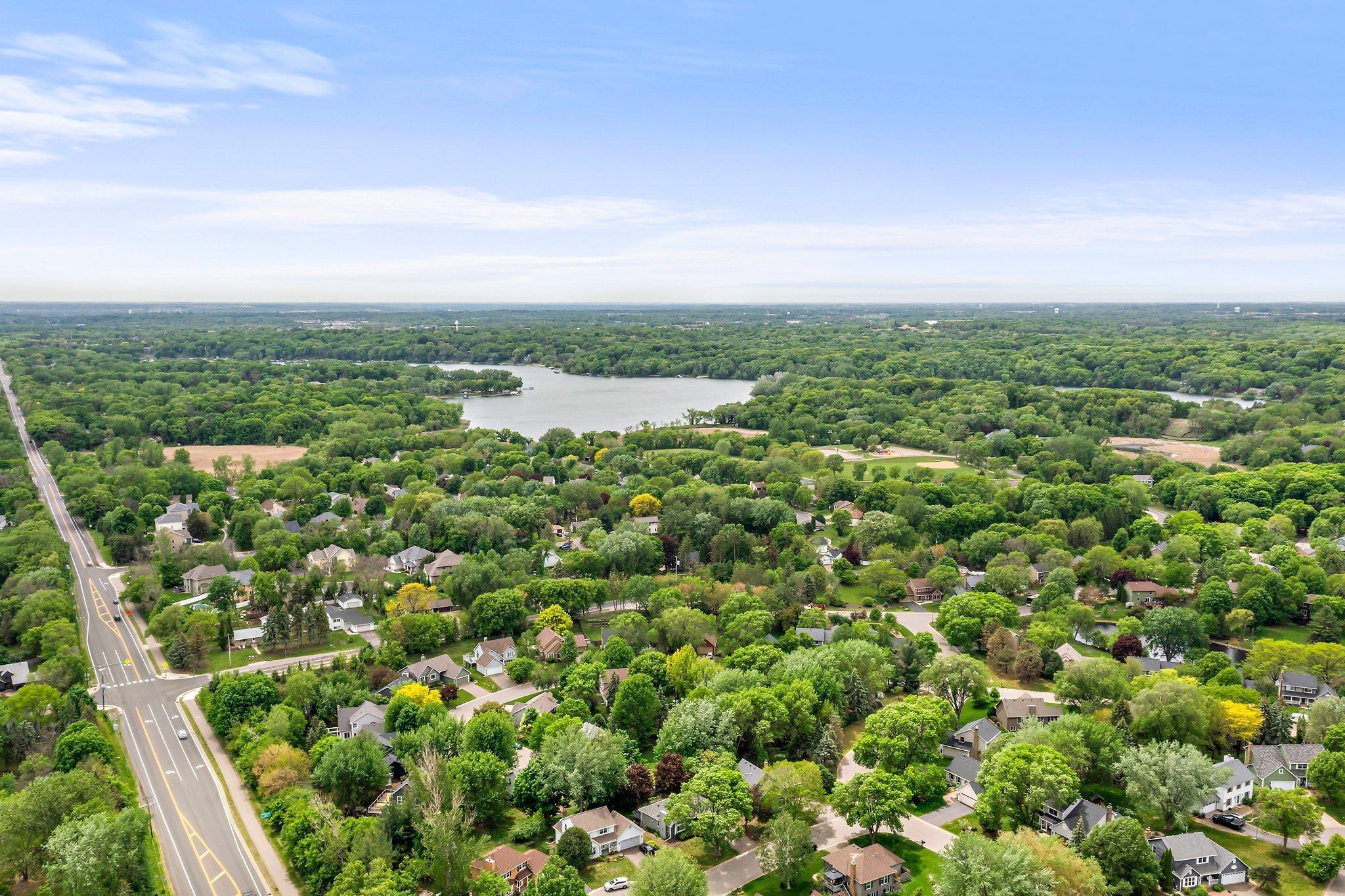 95 Olympic Circle, Chanhassen, Minnesota image 44