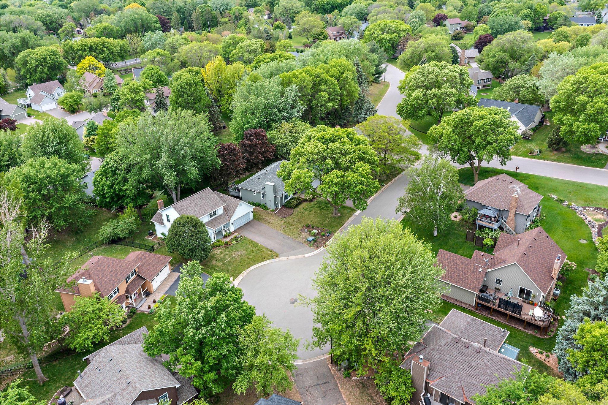95 Olympic Circle, Chanhassen, Minnesota image 46