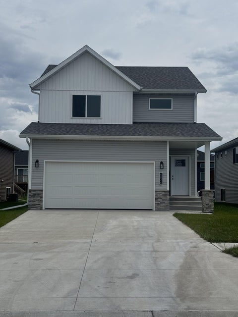 Homes For Sale - 6826 Thomas Street<br/> Horace, ND 58047