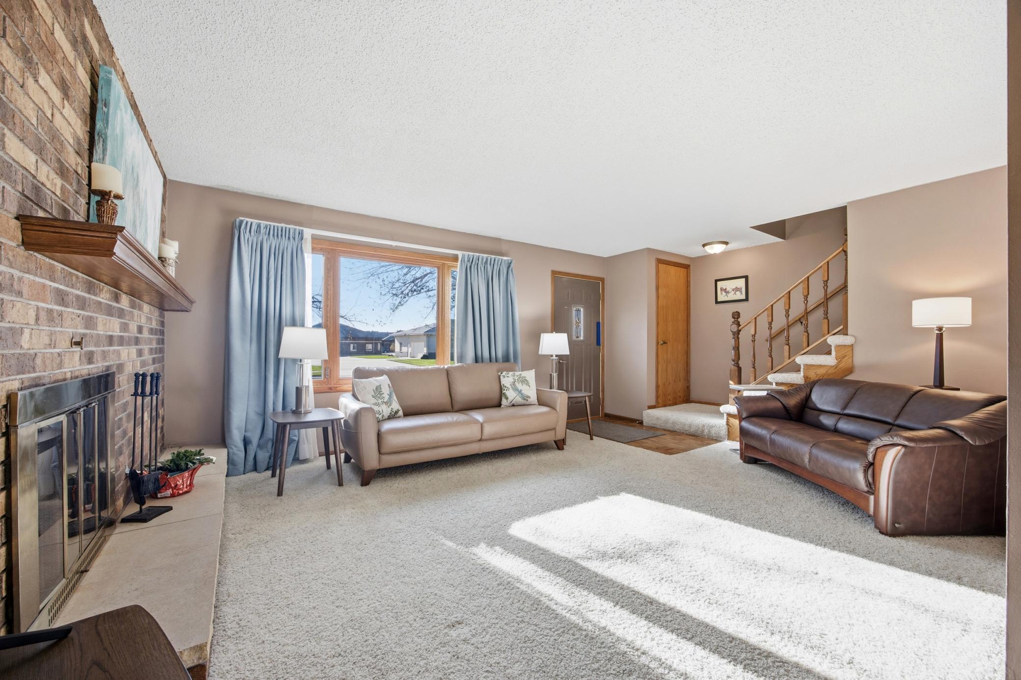 Moorhead, Minnesota 56560, United States, 2 Bedrooms Bedrooms, ,2 BathroomsBathrooms,Residential,Active,242829