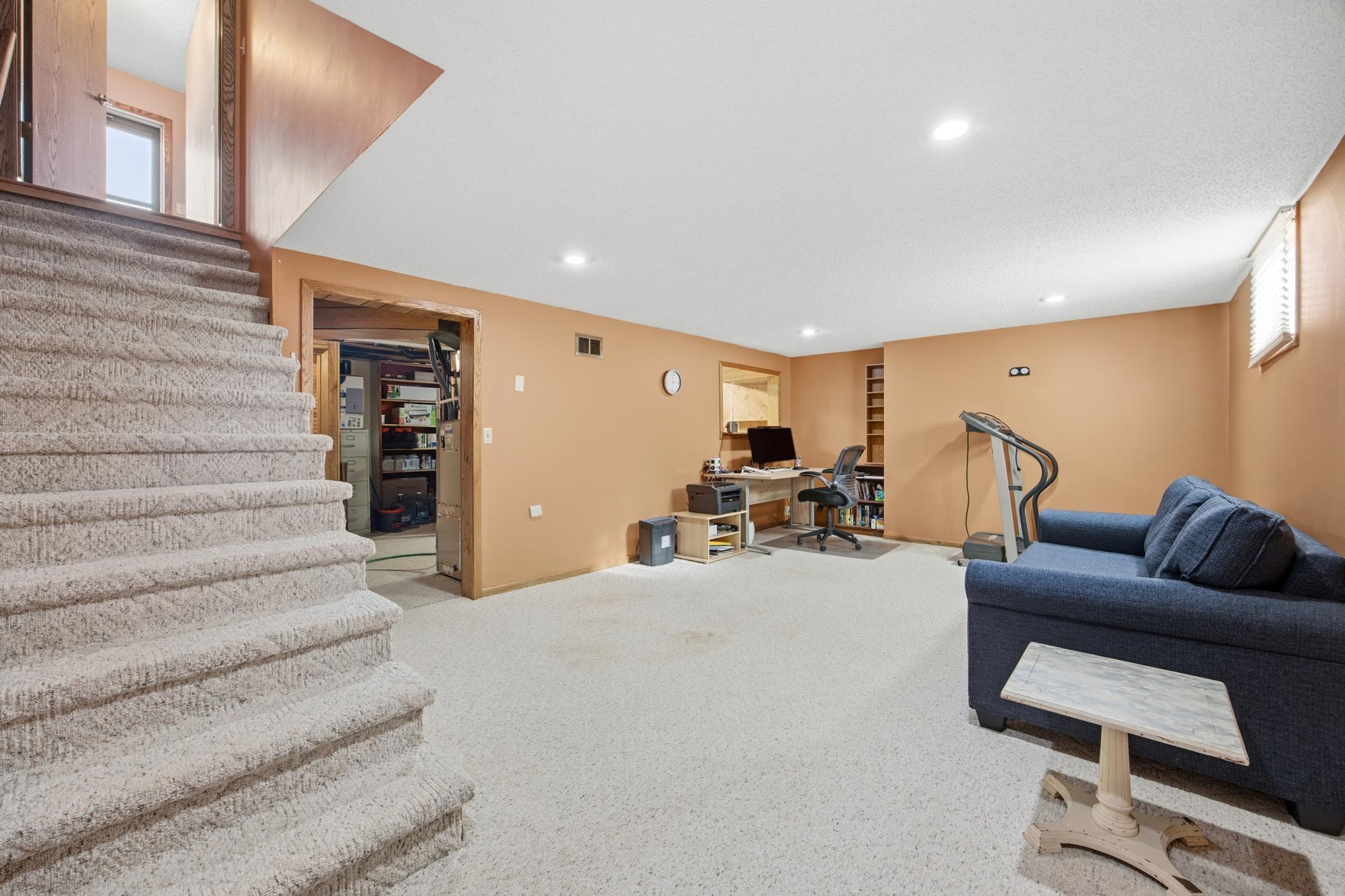 Moorhead, Minnesota 56560, United States, 2 Bedrooms Bedrooms, ,2 BathroomsBathrooms,Residential,Active,242829