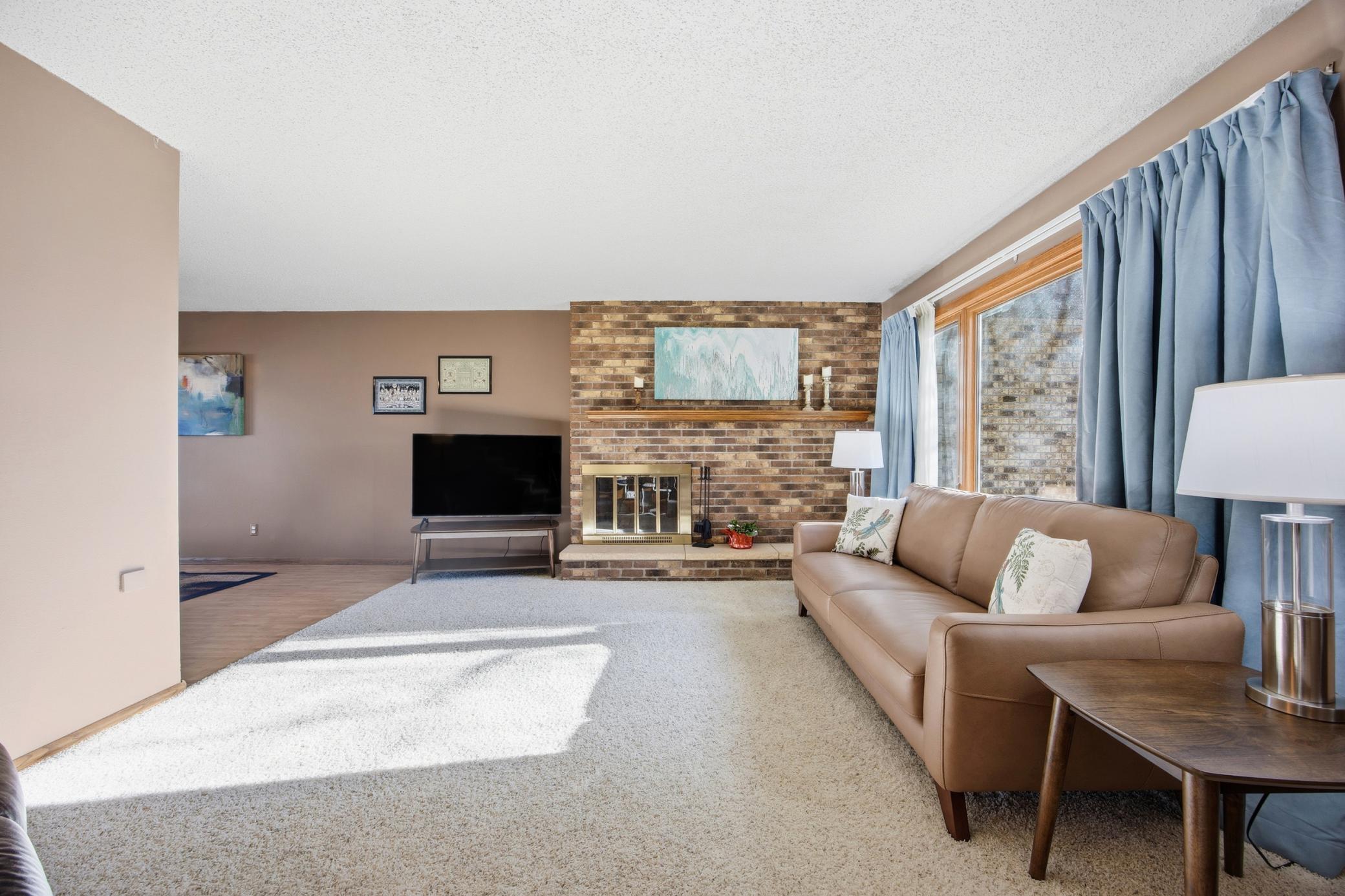 Moorhead, Minnesota 56560, United States, 2 Bedrooms Bedrooms, ,2 BathroomsBathrooms,Residential,Active,242829