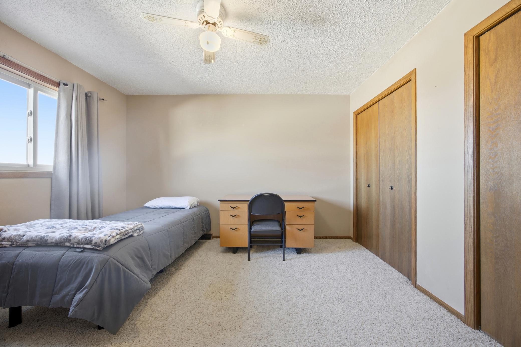 Moorhead, Minnesota 56560, United States, 2 Bedrooms Bedrooms, ,2 BathroomsBathrooms,Residential,Active,242829