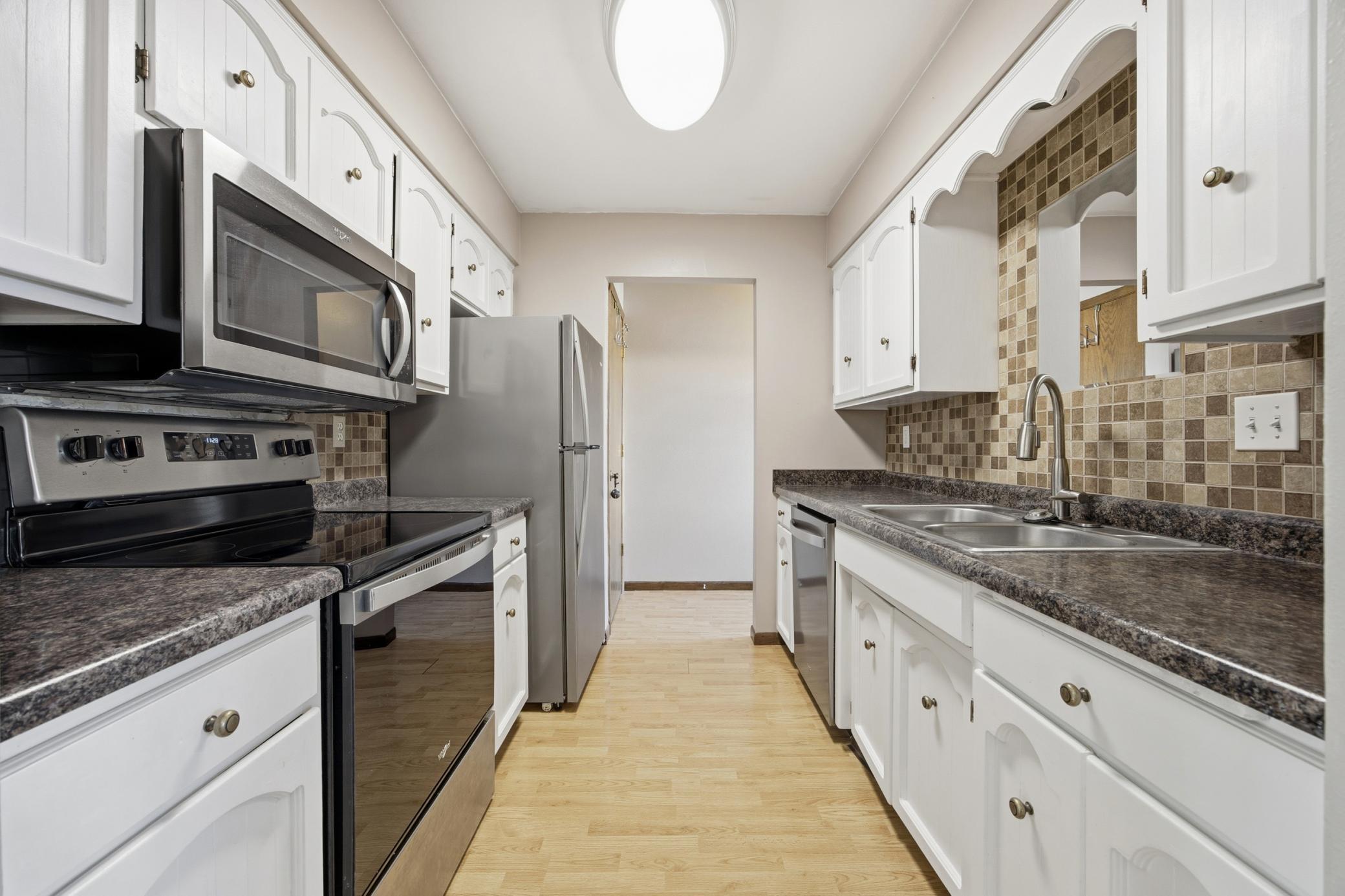 Moorhead, Minnesota 56560, United States, 2 Bedrooms Bedrooms, ,2 BathroomsBathrooms,Residential,Active,242829