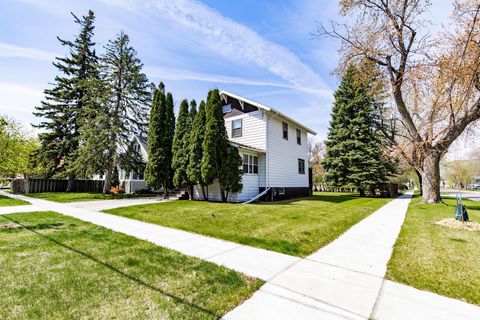 Homes For Sale - 618 Oak Street<br/> Cass County, Fargo, ND 58102