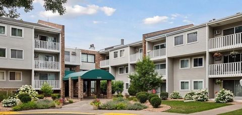 Condo For Sale - 1601 N Innsbruck Drive<br/> Fridley, MN 55432