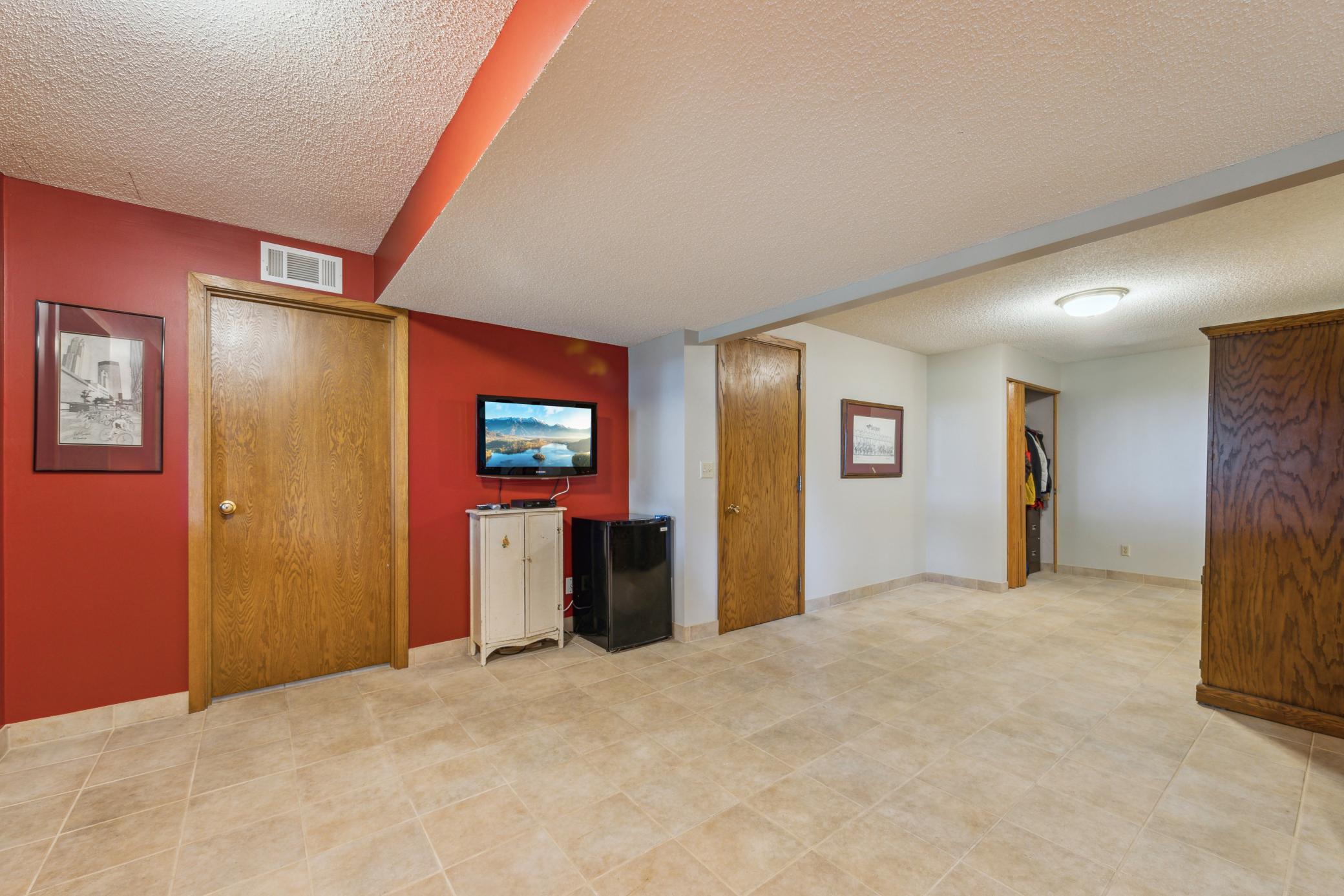 5155 Allen Drive, Saint Paul, Minnesota image 20
