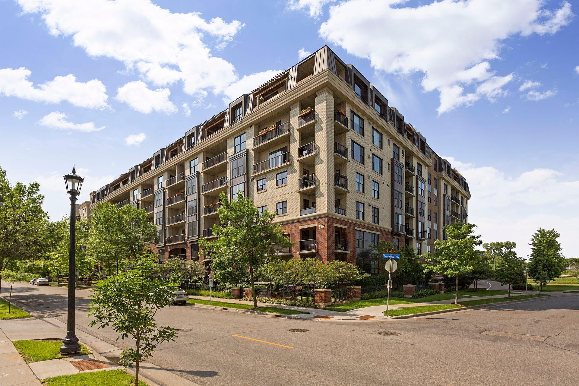 317 Groveland Avenue #514, Minneapolis, Minnesota image 1