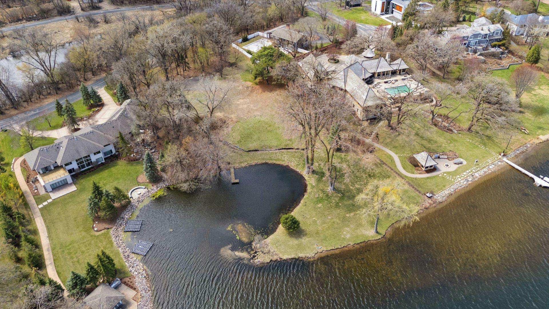 6851 Beach Road, Eden Prairie, Minnesota image 1