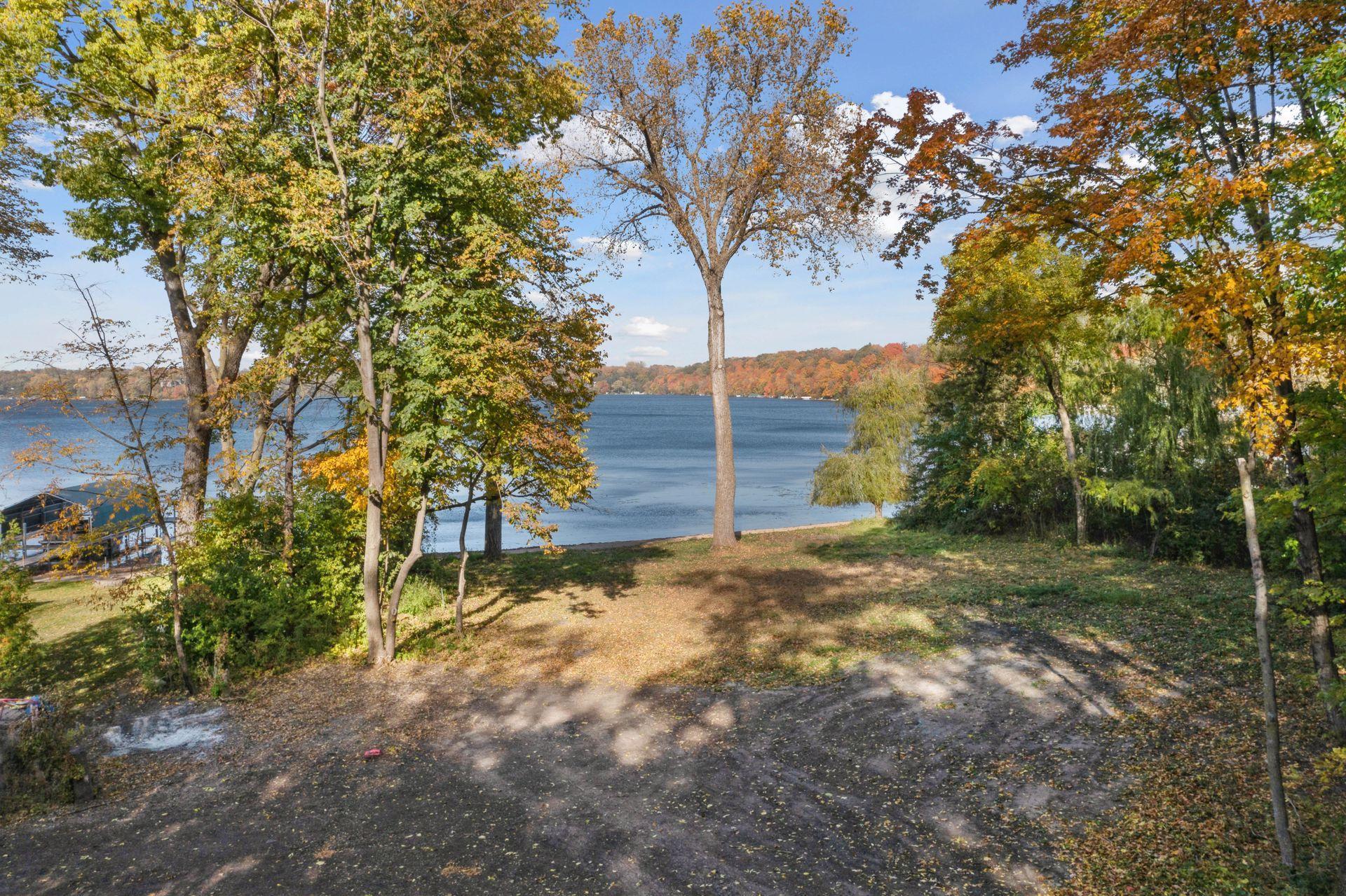 1020 Pleasant View Road, Chanhassen, Minnesota image 5