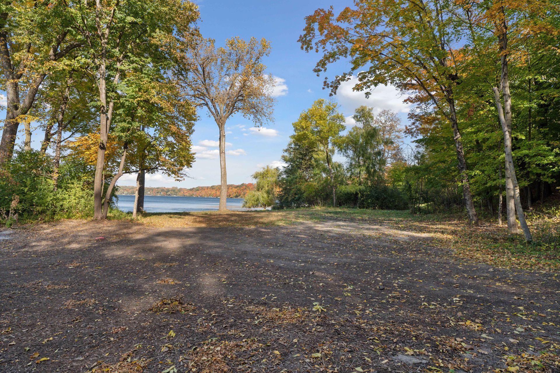 1020 Pleasant View Road, Chanhassen, Minnesota image 6