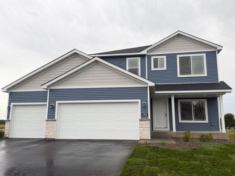 Homes For Sale - 1931 Pierce Street<br/> Cambridge, MN 55008