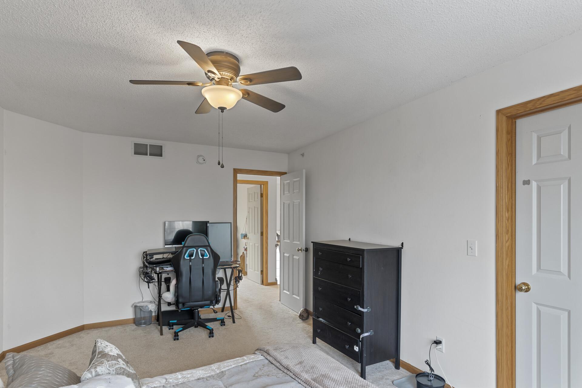 8833 Brunswick Path #1203, Inver Grove Heights, Minnesota image 32