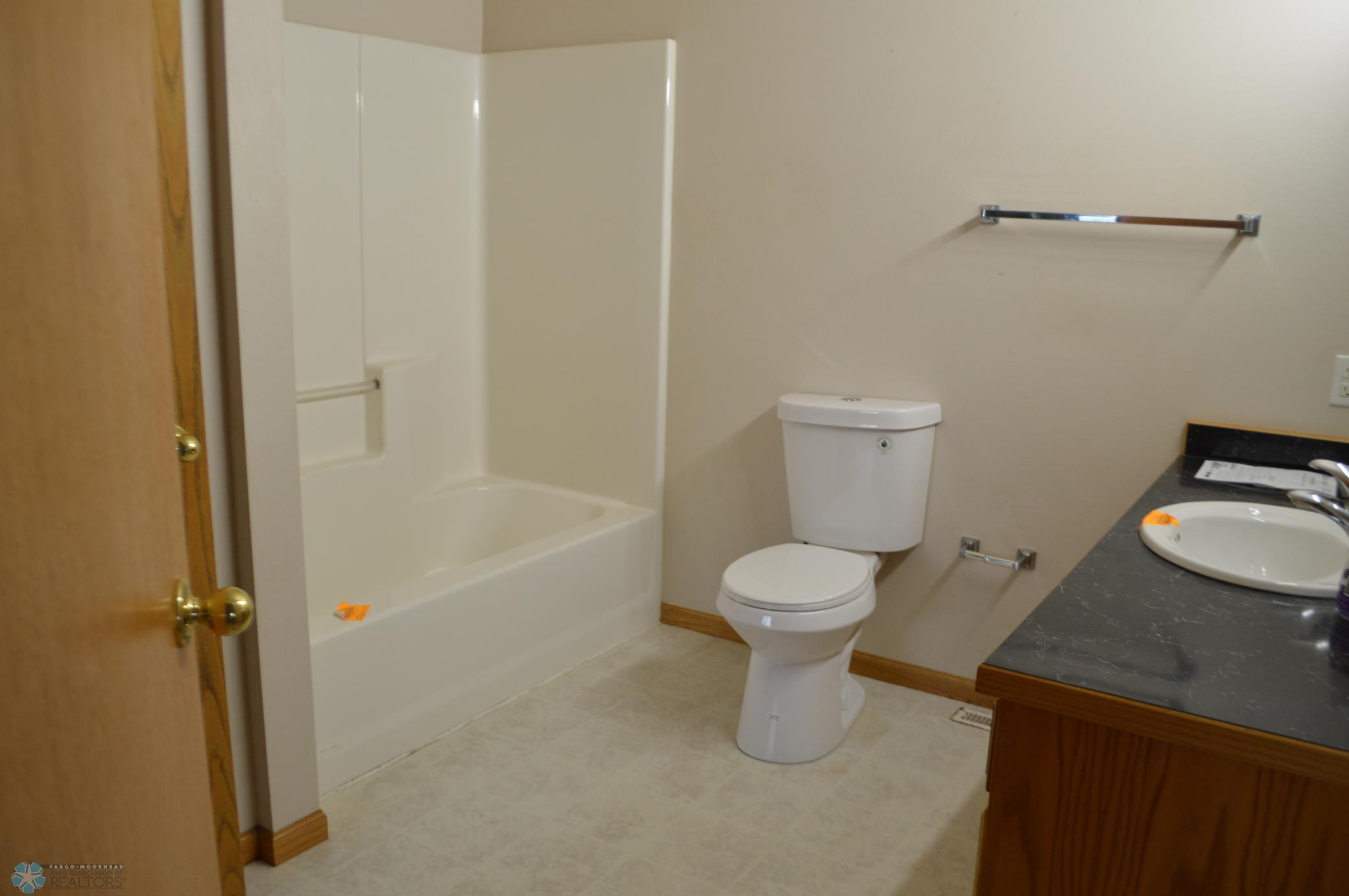 3334 10th Street, Moorhead, Minnesota image 6