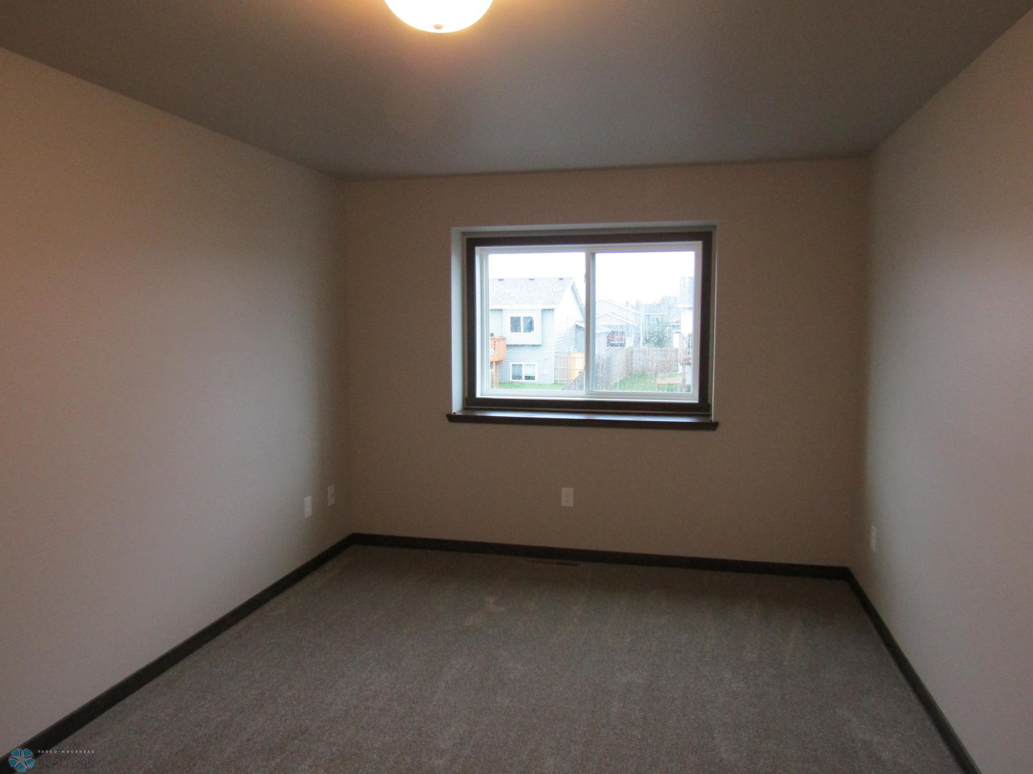 4433 19th Street, Moorhead, Minnesota image 6