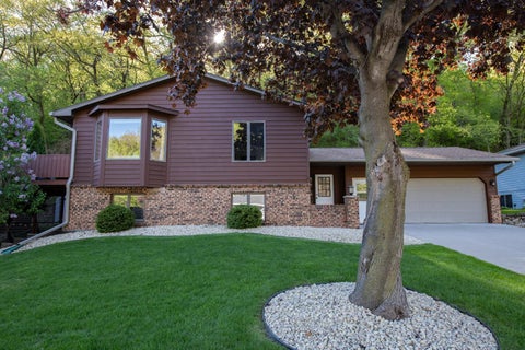 Homes For Sale - 389 Knopp Valley Drive<br/> Winona, MN 55987