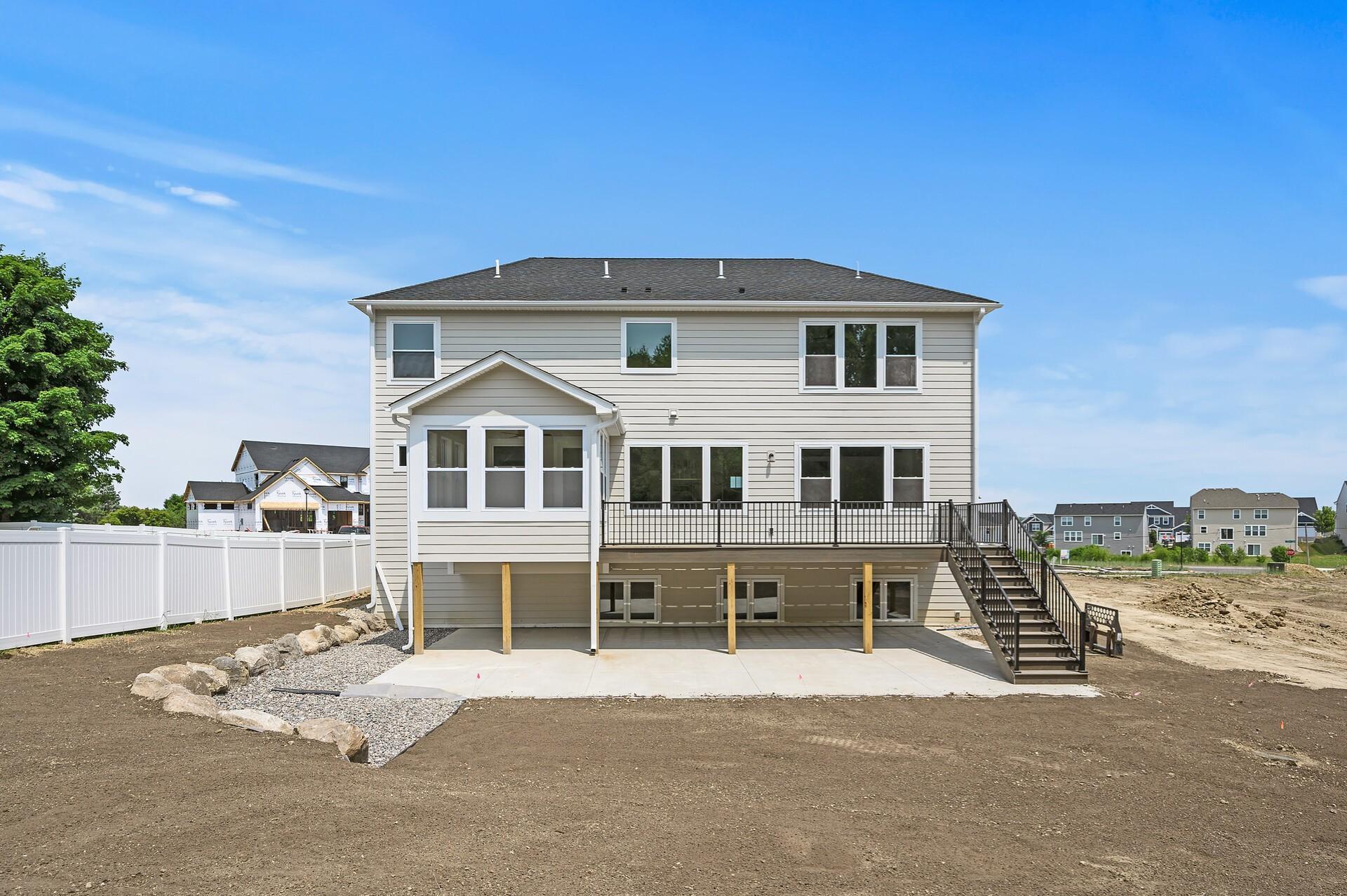 10309 Lakeview Drive, Minnetonka, Minnesota image 2