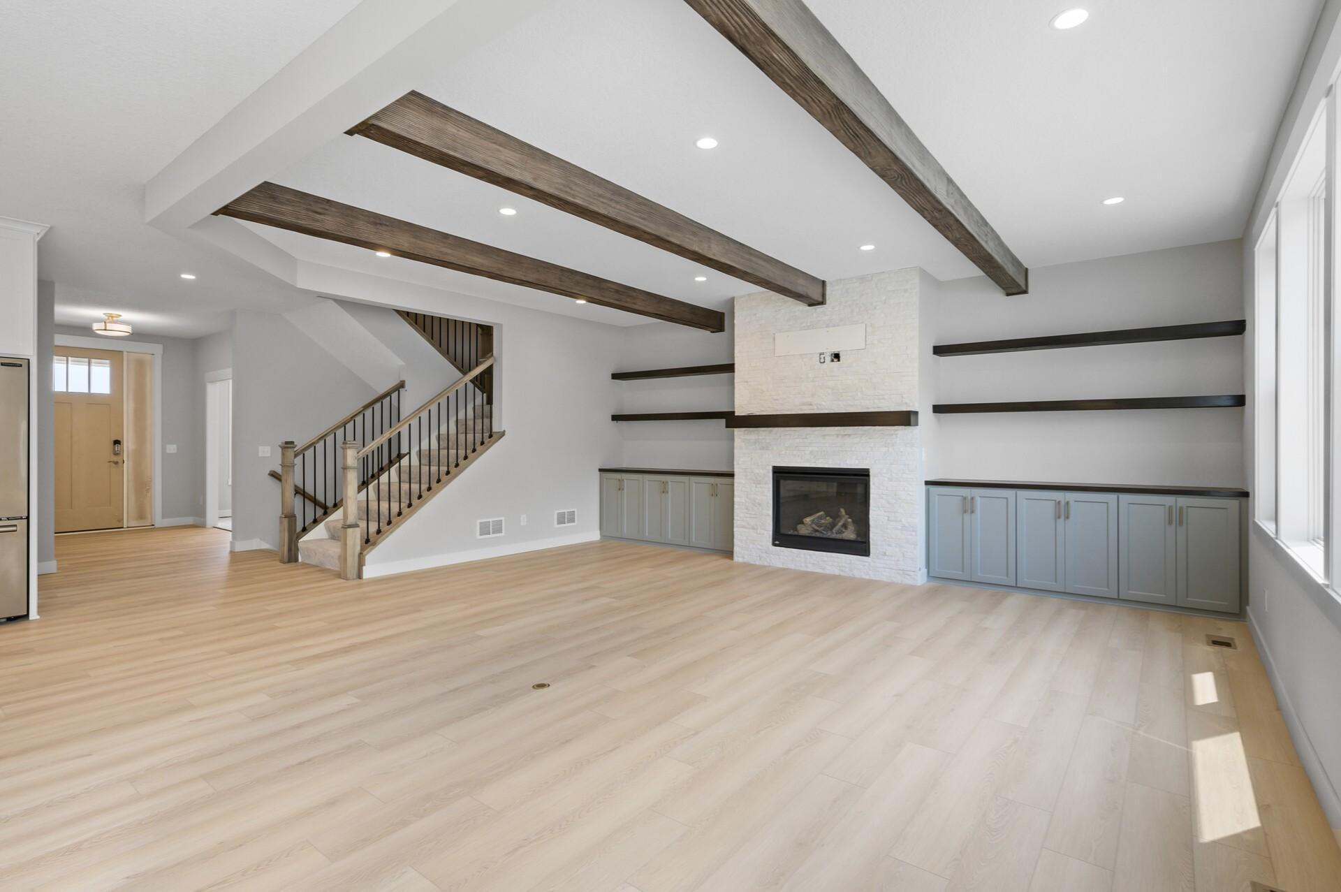 10309 Lakeview Drive, Minnetonka, Minnesota image 4