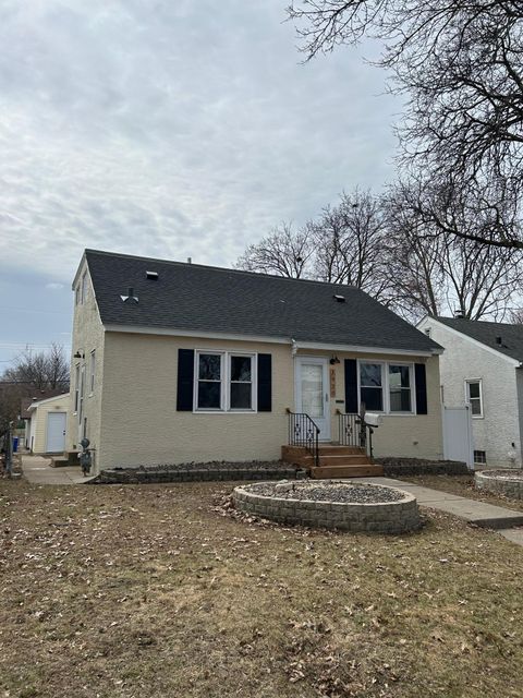 Homes For Sale - 1920 Nebraska Avenue<br/> Ramsey County, Saint Paul, MN 55119