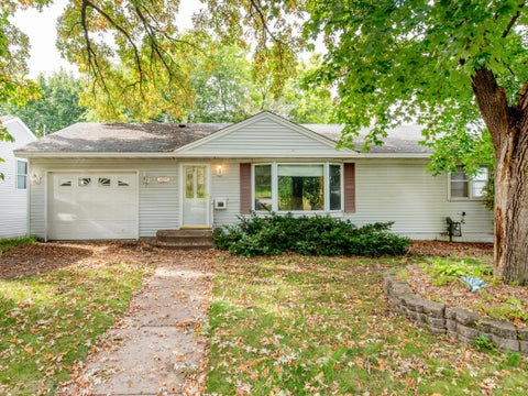 Homes For Sale - 1359 Sumner Street<br/> Ramsey County, Saint Paul, MN 55116