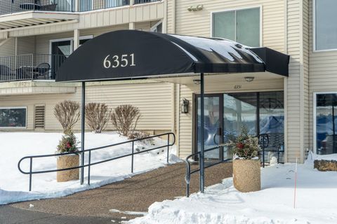 Condo For Sale - 6351 Saint Croix Trail<br/> Washington County, Stillwater, MN 55082