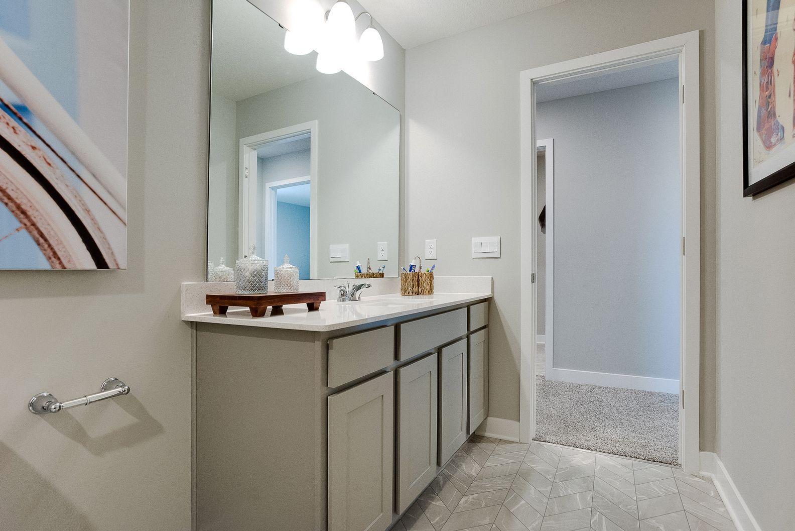 17013 Draper Way, Lakeville, Minnesota image 38