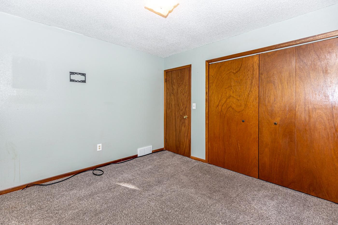 Pelican Rapids, Minnesota 56572, United States, 4 Bedrooms Bedrooms, ,2 BathroomsBathrooms,Residential,Active,139521