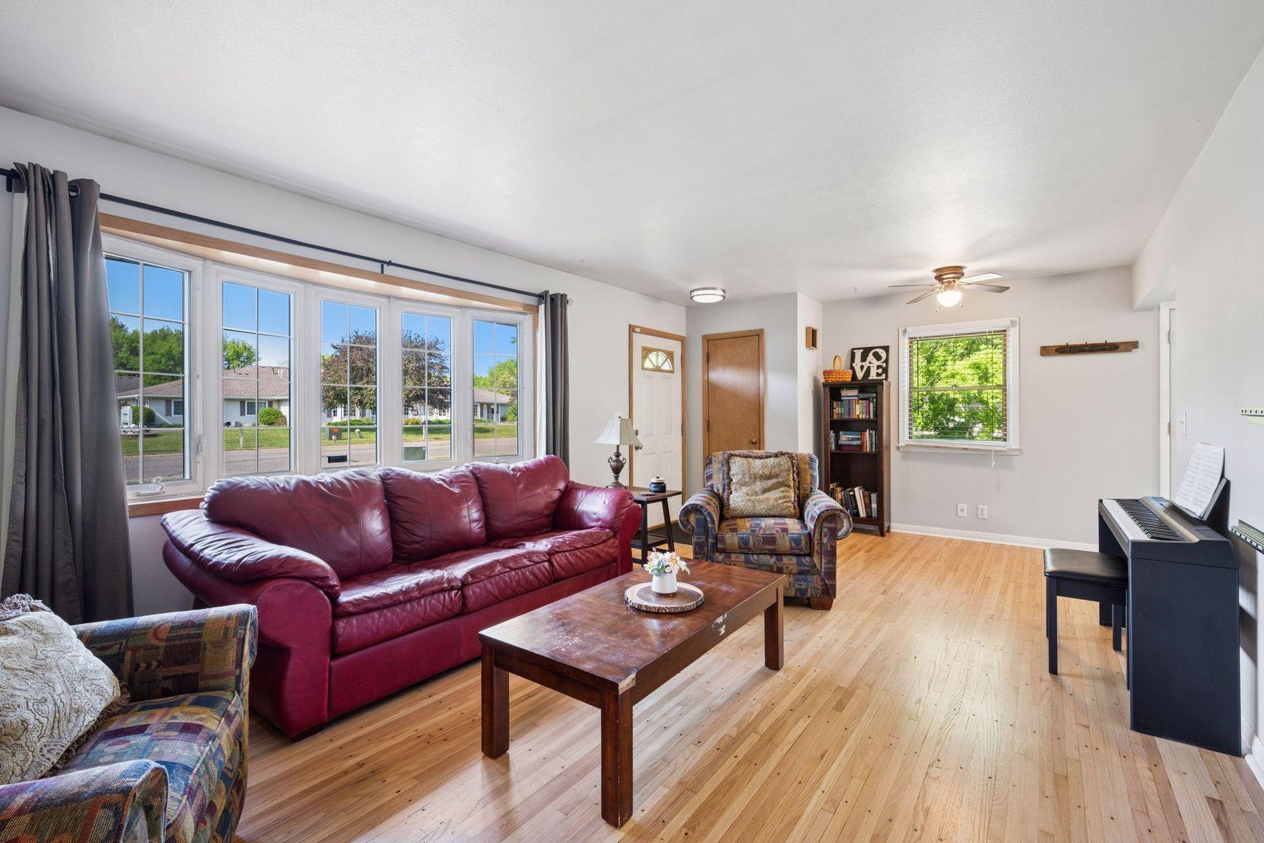 414 8th Street, Buffalo, Minnesota image 2