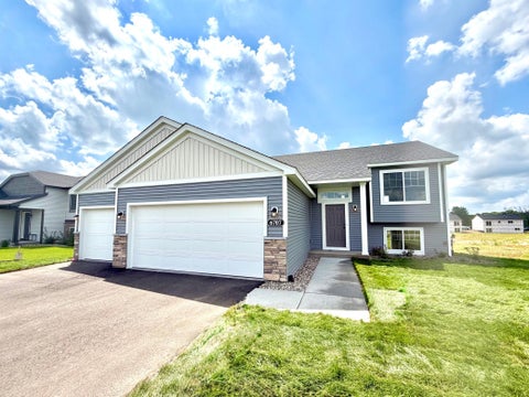 Homes For Sale - 6707 376th Street<br/> North Branch, MN 55056