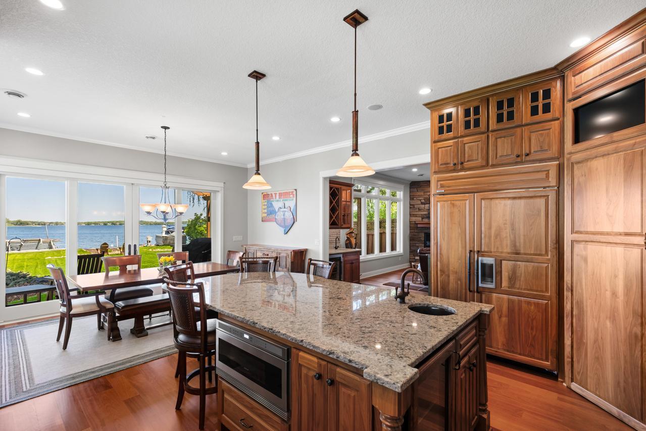 2172 Shadywood Road, Wayzata, Minnesota image 9