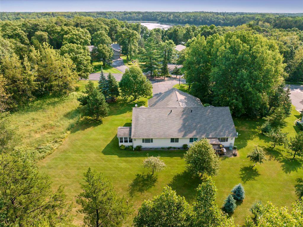 24197 White Pine Drive, Nisswa, Minnesota image 2