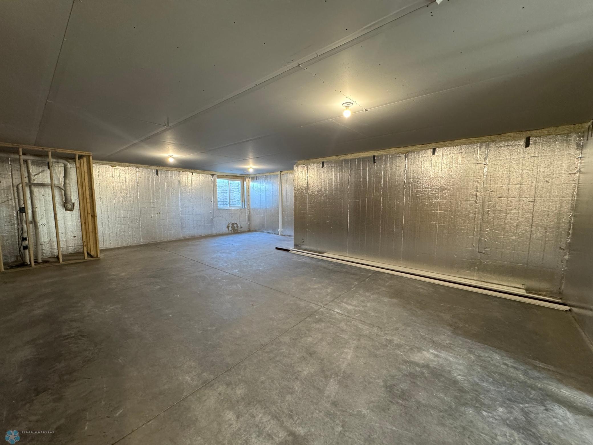 Harwood, North Dakota 58042, United States, 4 Bedrooms Bedrooms, ,3 BathroomsBathrooms,Residential,Pending,100986