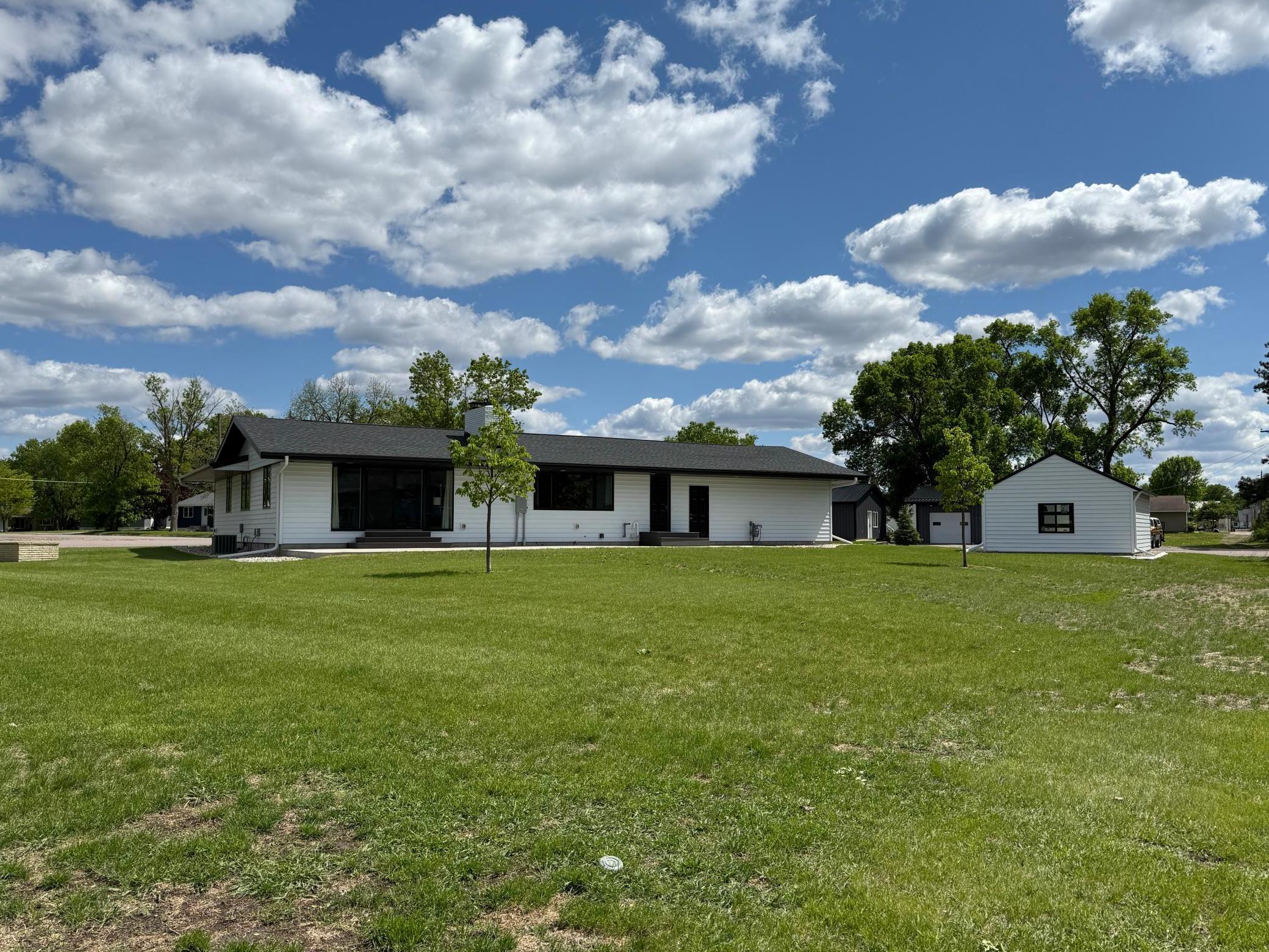 111 W Drache Avenue, Buffalo Lake, Minnesota image 5