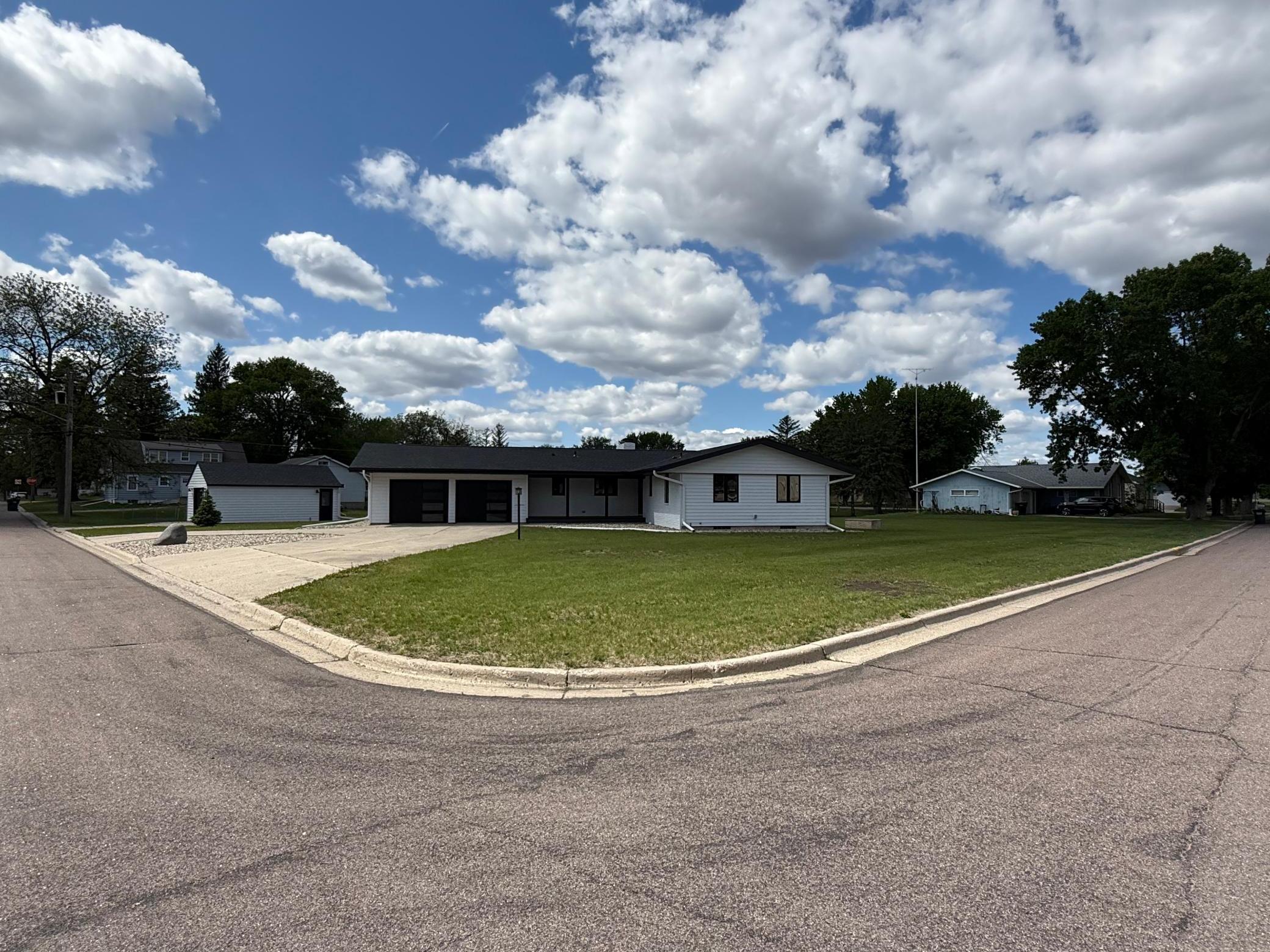 111 W Drache Avenue, Buffalo Lake, Minnesota image 3