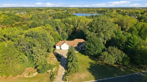 Homes For Sale - 975 Jewel Avenue<br/> Lake Elmo, MN 55042