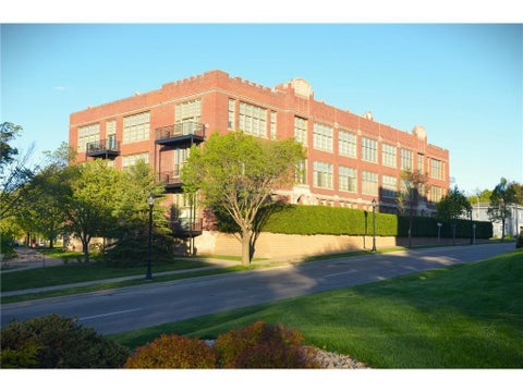 Condo For Sale - 523 East Avenue<br/> Red Wing, MN 55066