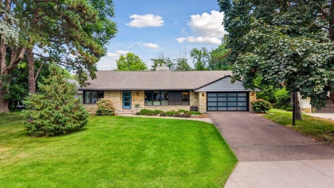 Homes For Sale - 2096 Lower Saint Dennis Road<br/> Ramsey County, Saint Paul, MN 55116