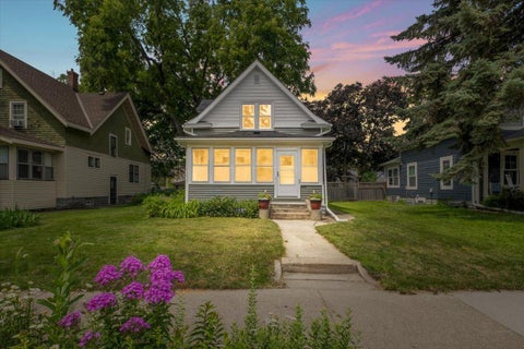 Homes For Sale - 3136 29th Avenue<br/> Hennepin County, Minneapolis, MN 55406
