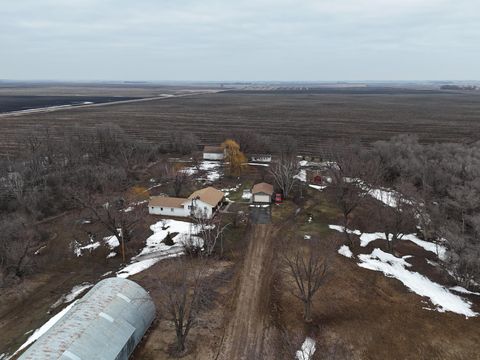 Homes For Sale - 33198 540th Avenue<br/> Stevens County, Alberta, MN 56207