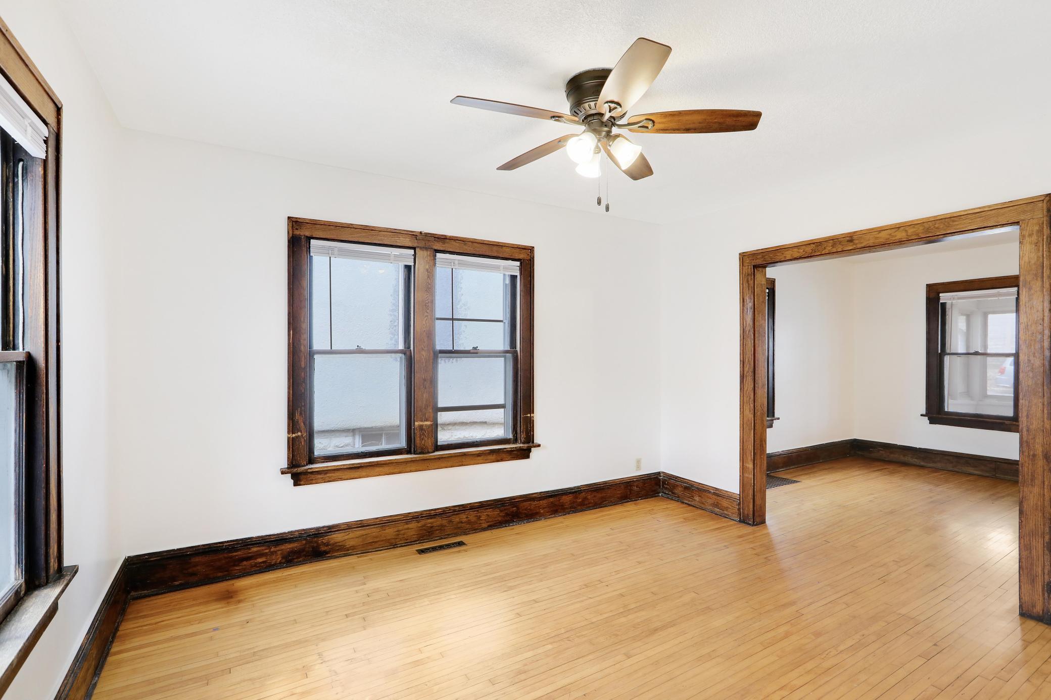 2823 S 9th Street, Minneapolis, Minnesota image 4