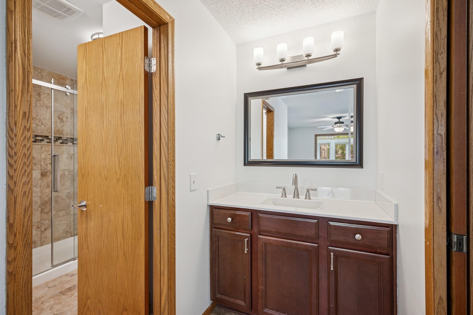 3876 Westbury Lane, Eagan, Minnesota image 15